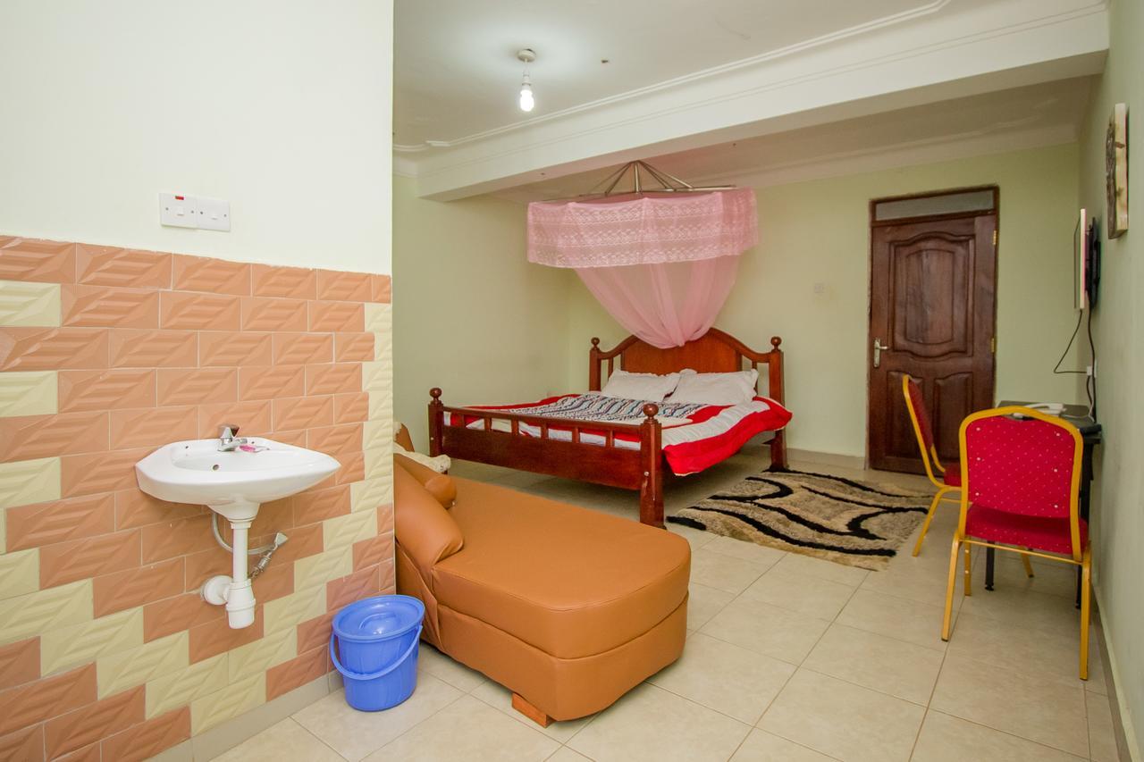 Vienna Golden Hotel Masaka Exterior photo