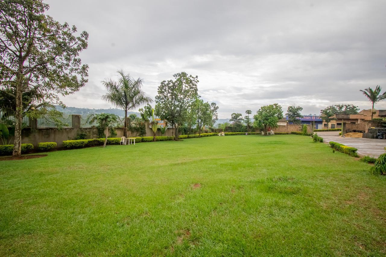 Vienna Golden Hotel Masaka Exterior photo
