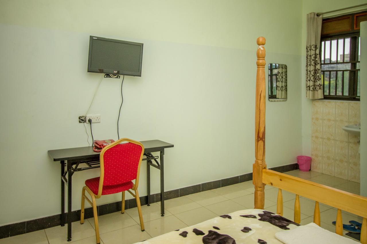 Vienna Golden Hotel Masaka Exterior photo